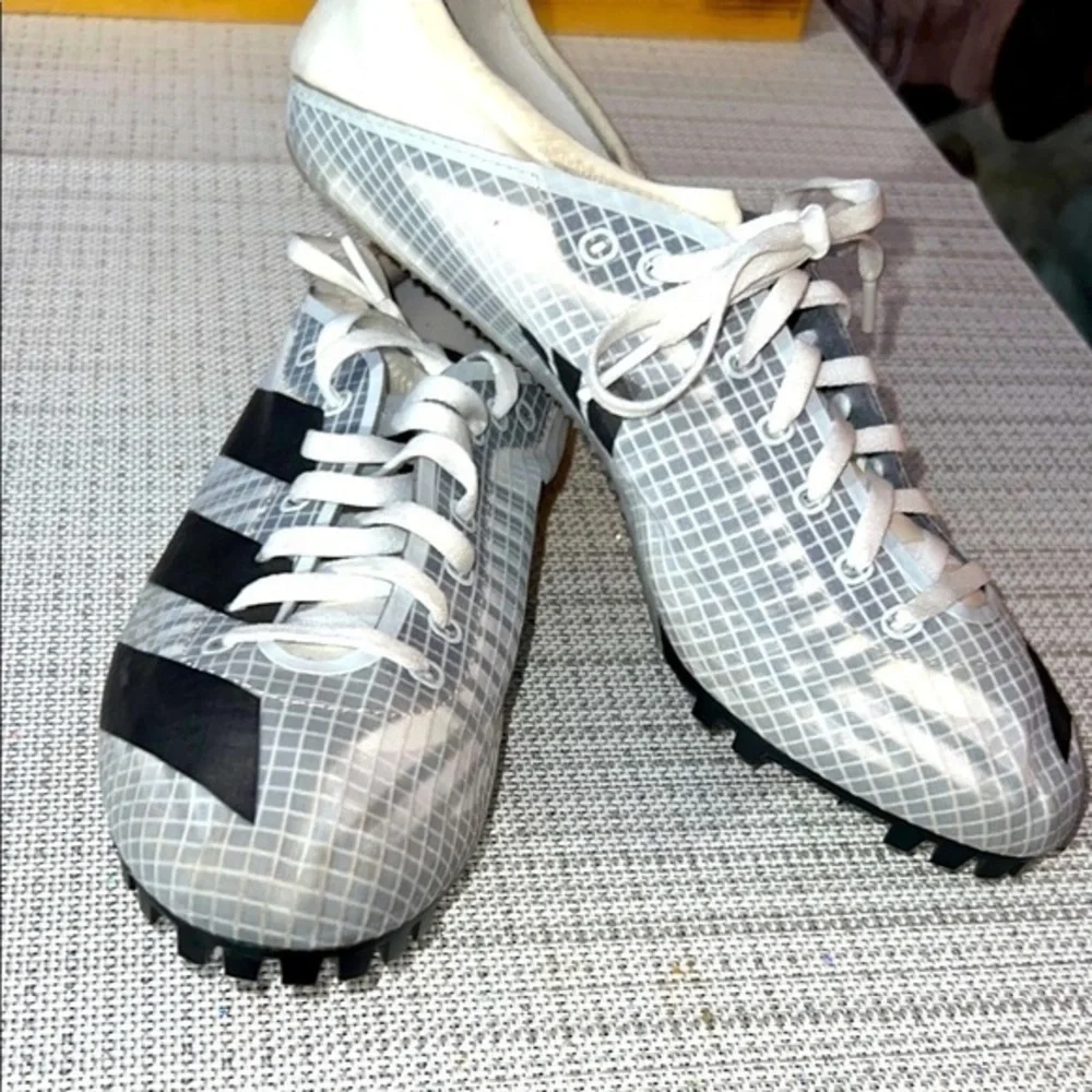 Adidas Black and White ADIDAS Athletic Shoes with Signature Stripes, pre loved